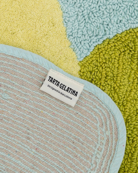 Gardenia Bathmat by Tarta Gelatina Bath Mats & Rugs TARTA GELATINA