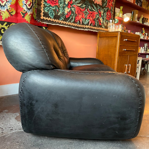 1970's Italian Leather Loveseat - Adriano Piazzesi for POL74 Sofa doodad   