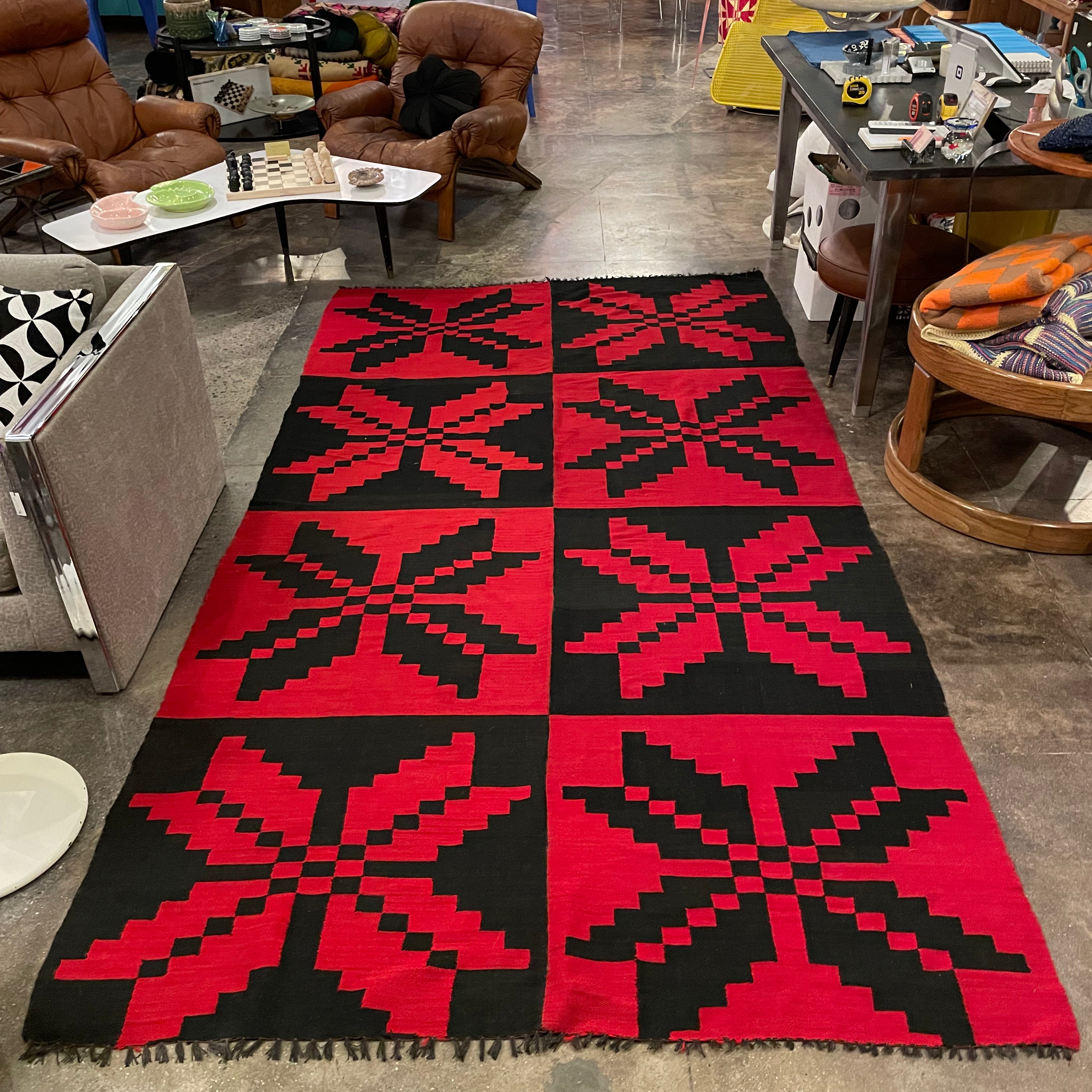 5’5” x 10’ Turkish Kilim Rug  CANDID HOME   