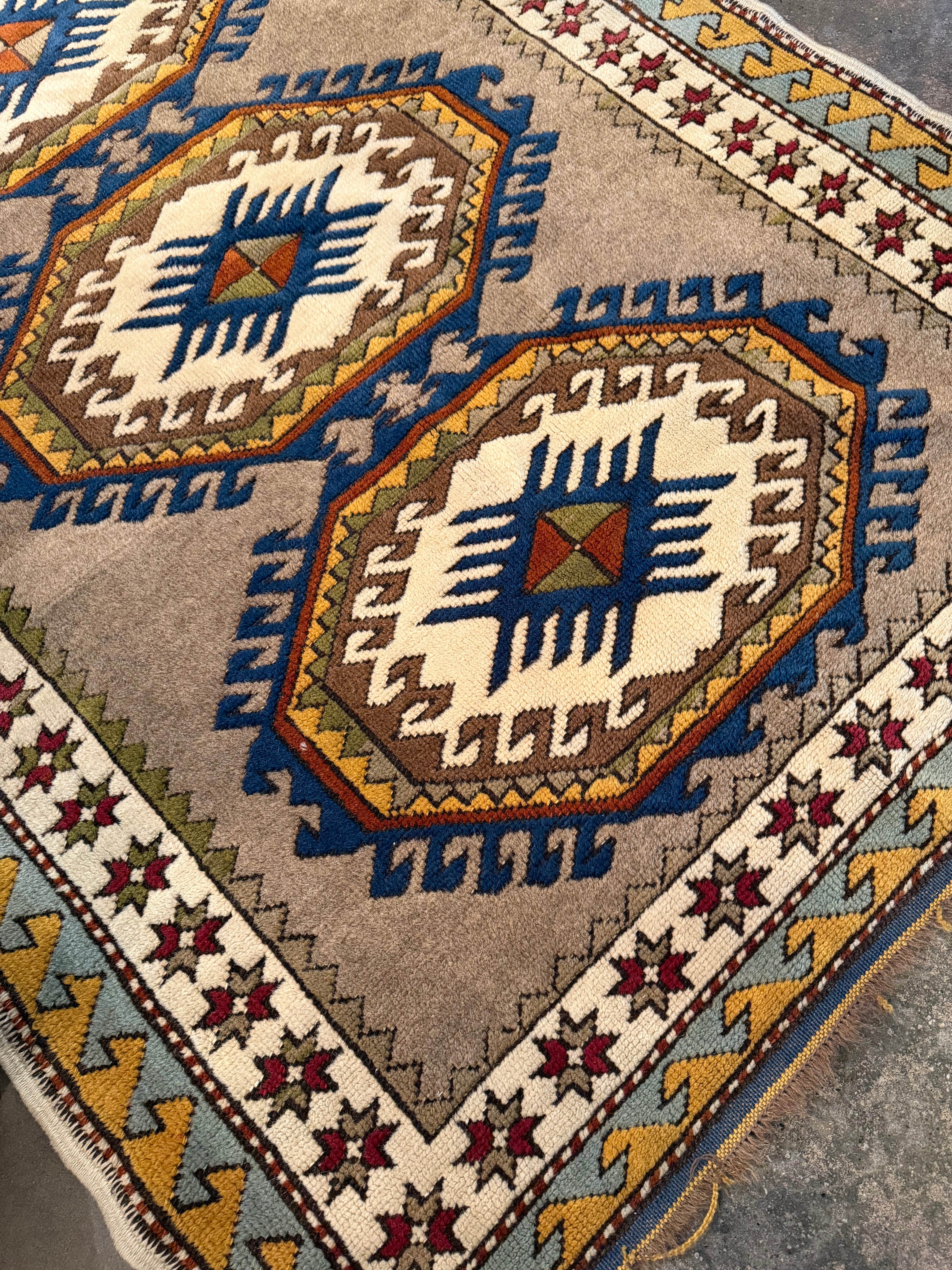 Vintage Tribal Persian Rug - 4’1” x 5’11” CANDID HOME