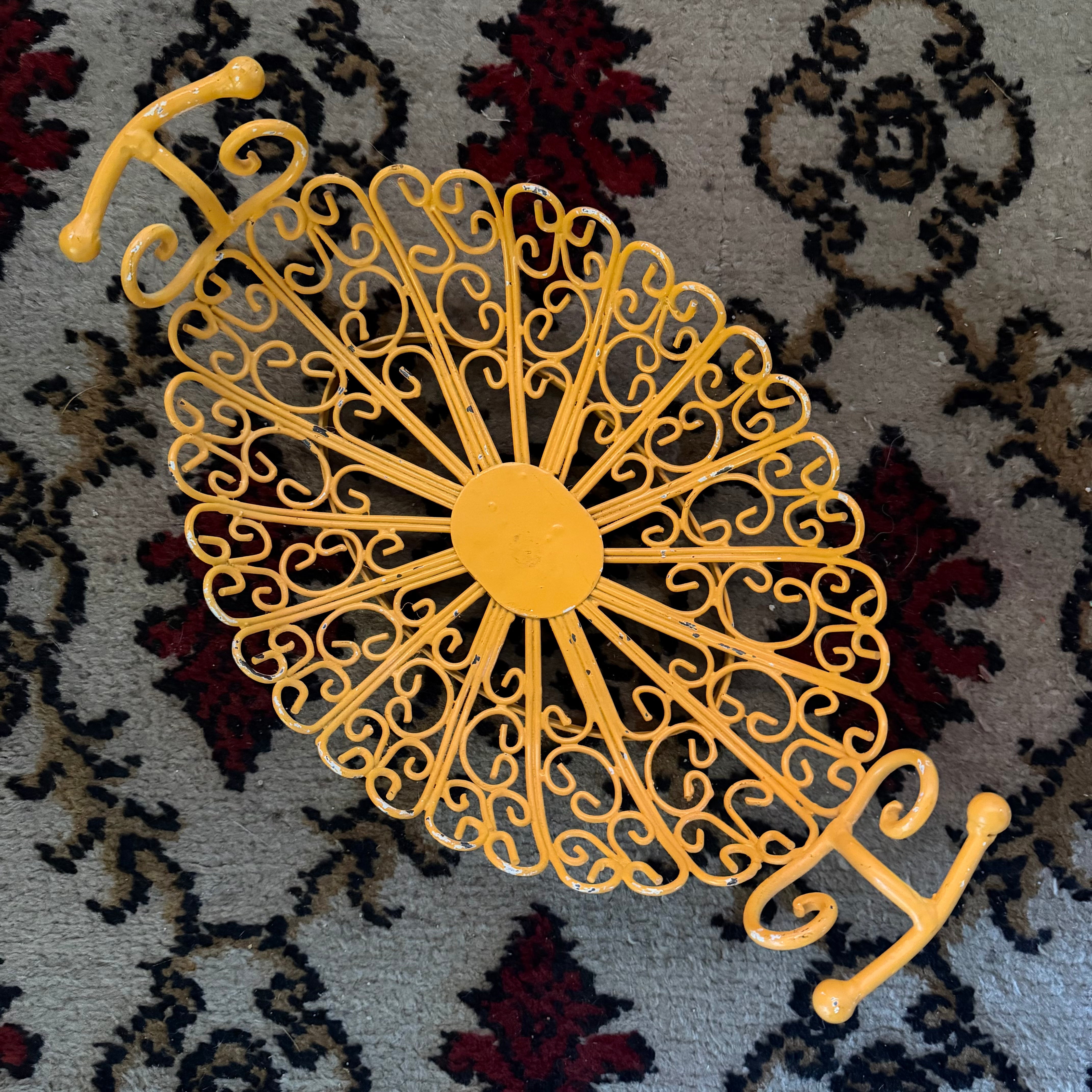 Vintage Victorian-Style Wrought Iron Basket basket CANDID HOME