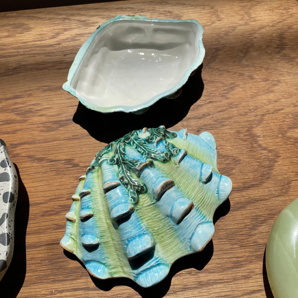 Vintage Italian Ceramic Clam Jewelry Box by Vietri jewelry box CANDID HOME