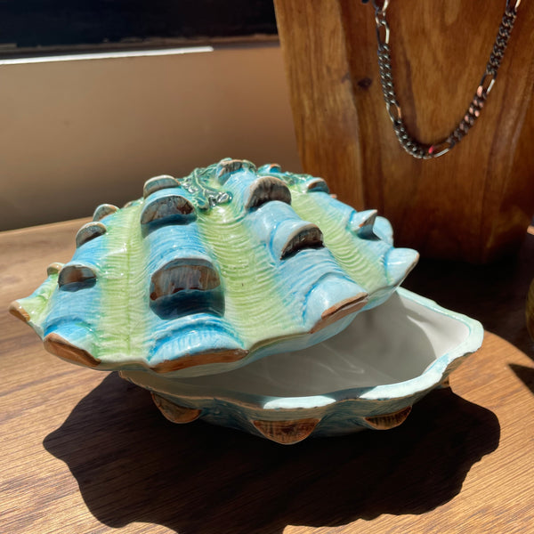 Vintage Italian Ceramic Clam Jewelry Box by Vietri jewelry box CANDID HOME