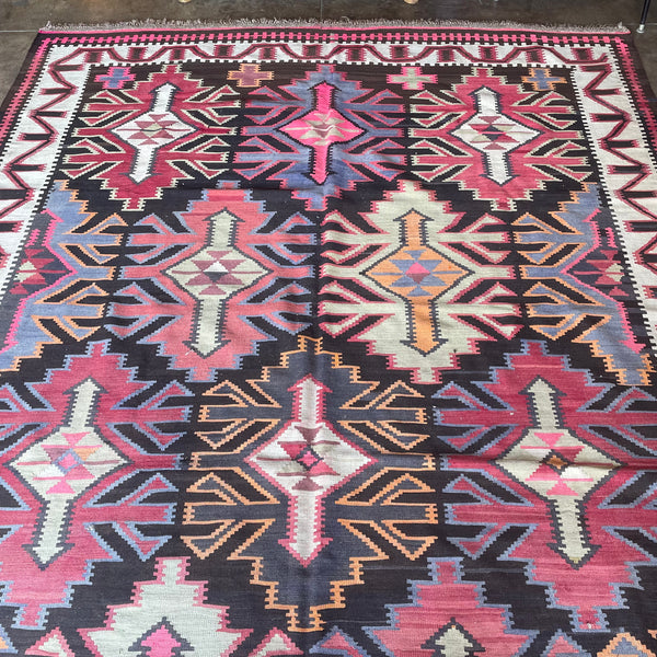 Vintage Kuba Kilim Rug - 6'7" x 10'10" Rugs CANDID HOME