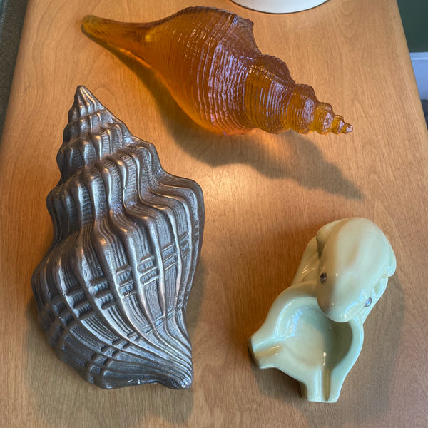 1970's Vintage Resin Seashell styling object CANDID HOME