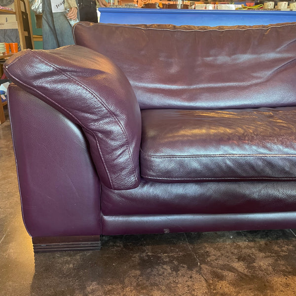 1980's Vintage Italian Leather Sofa by Natuzzi Sofa john ahmad rugs