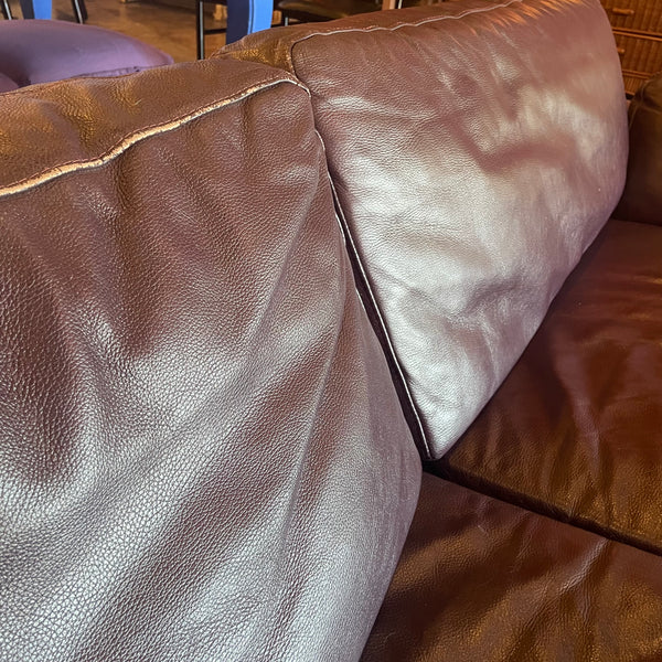 1980's Vintage Italian Leather Sofa by Natuzzi Sofa john ahmad rugs