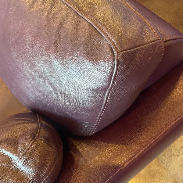 1980's Vintage Italian Leather Sofa by Natuzzi Sofa john ahmad rugs
