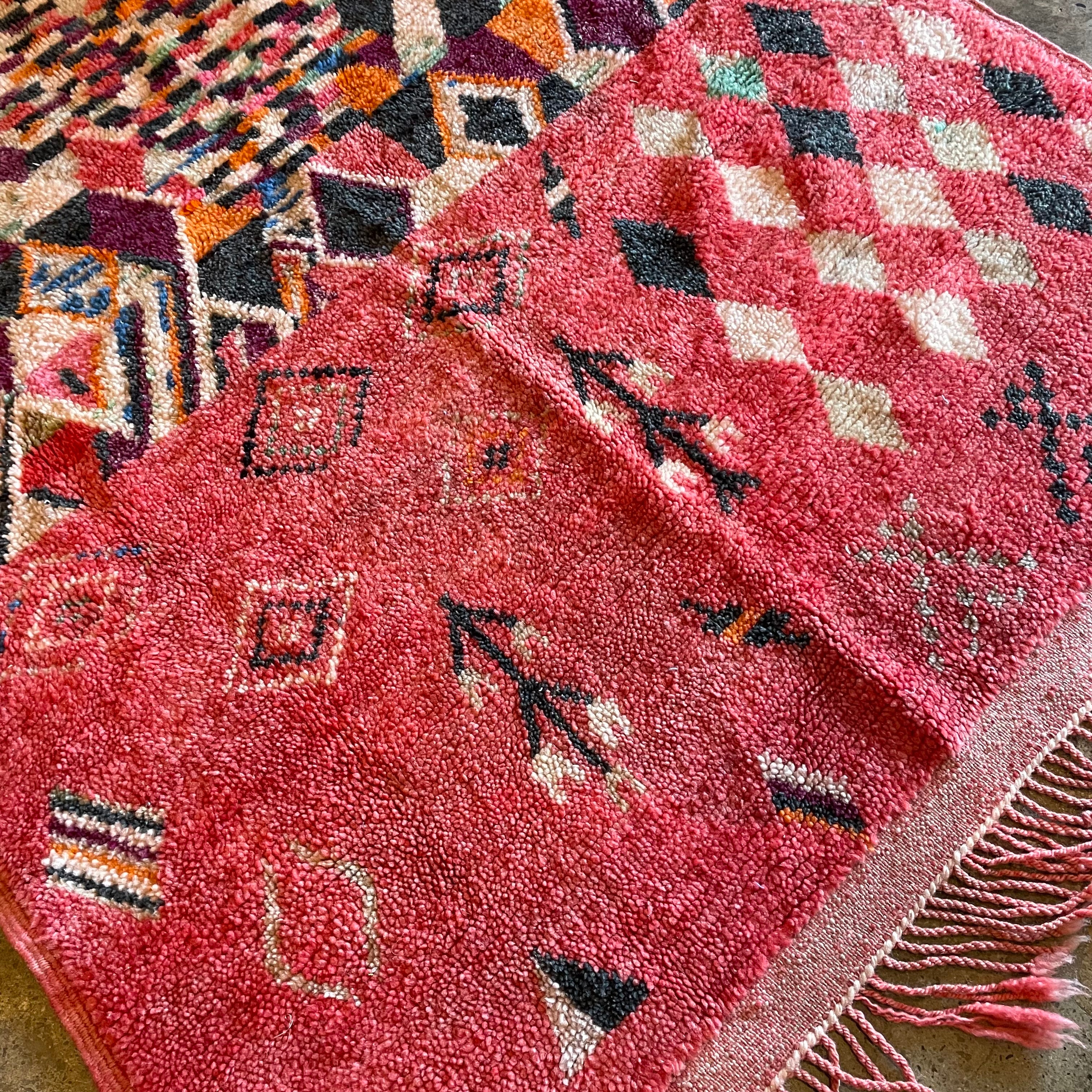 Vintage Abstract Moroccan Rug - 46" x 68" Rugs CANDID HOME