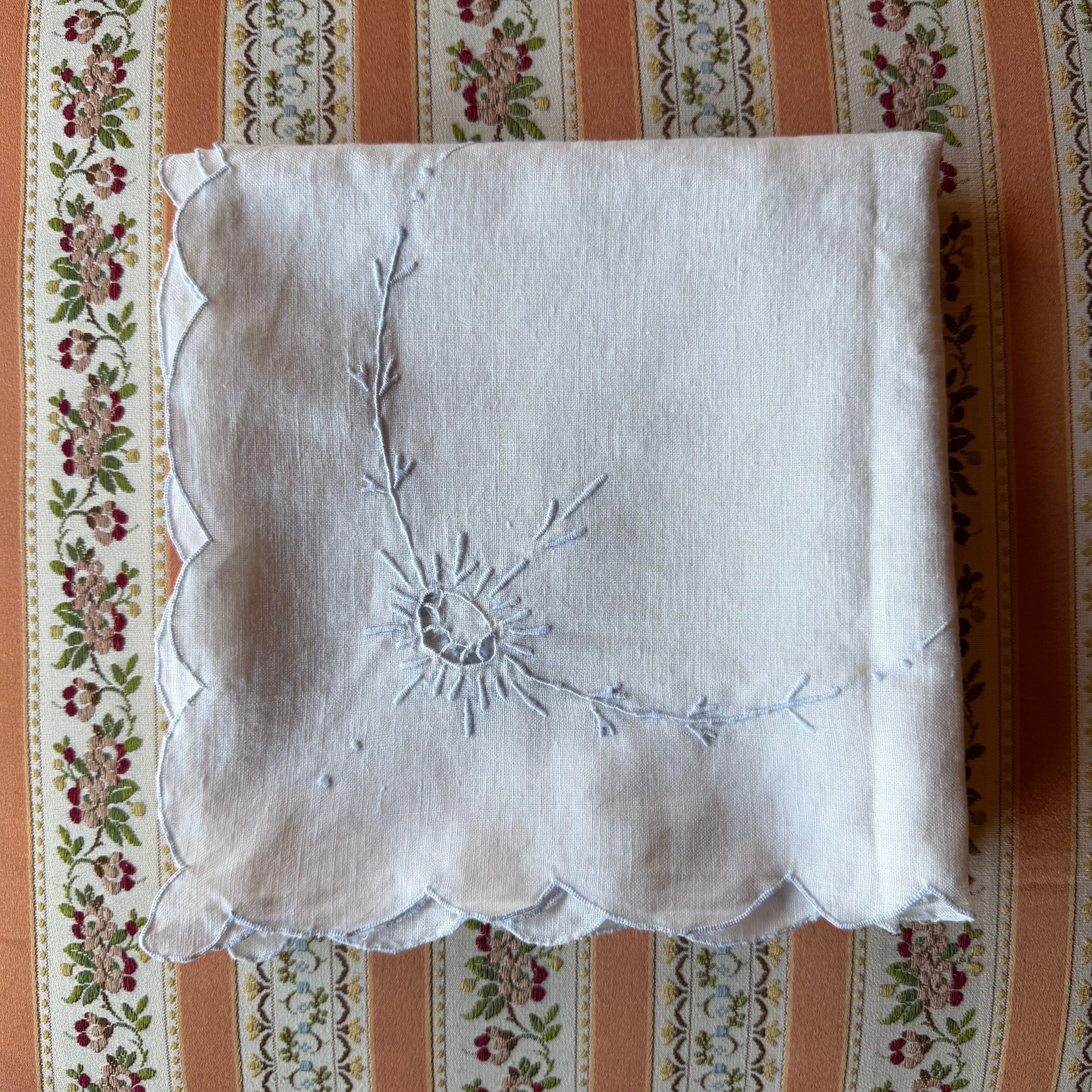 Antique Matching Lace + Linen Napkins and Table Runner