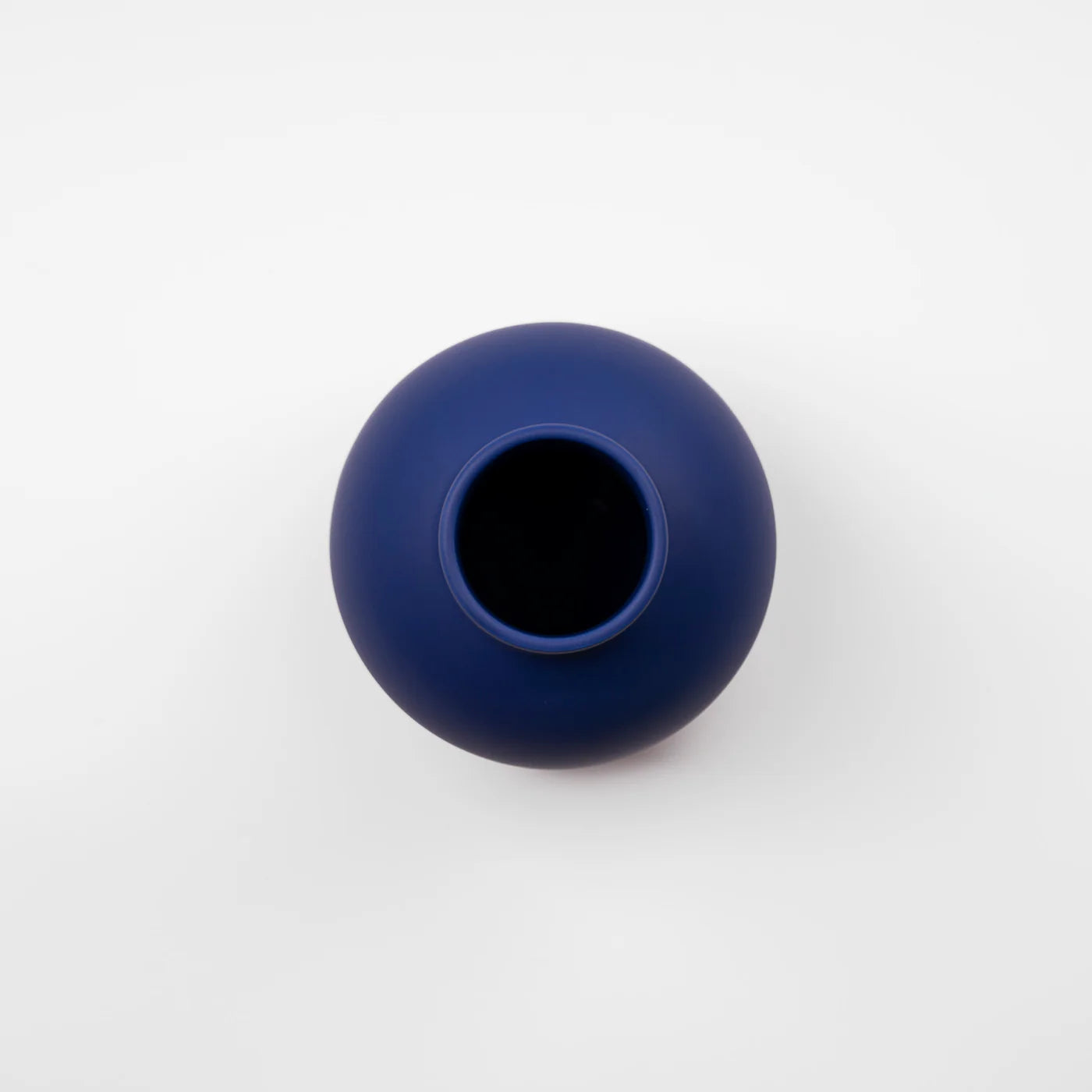 Raawii Strøm Ceramics - Multiple Shapes + Sizes vase raawii