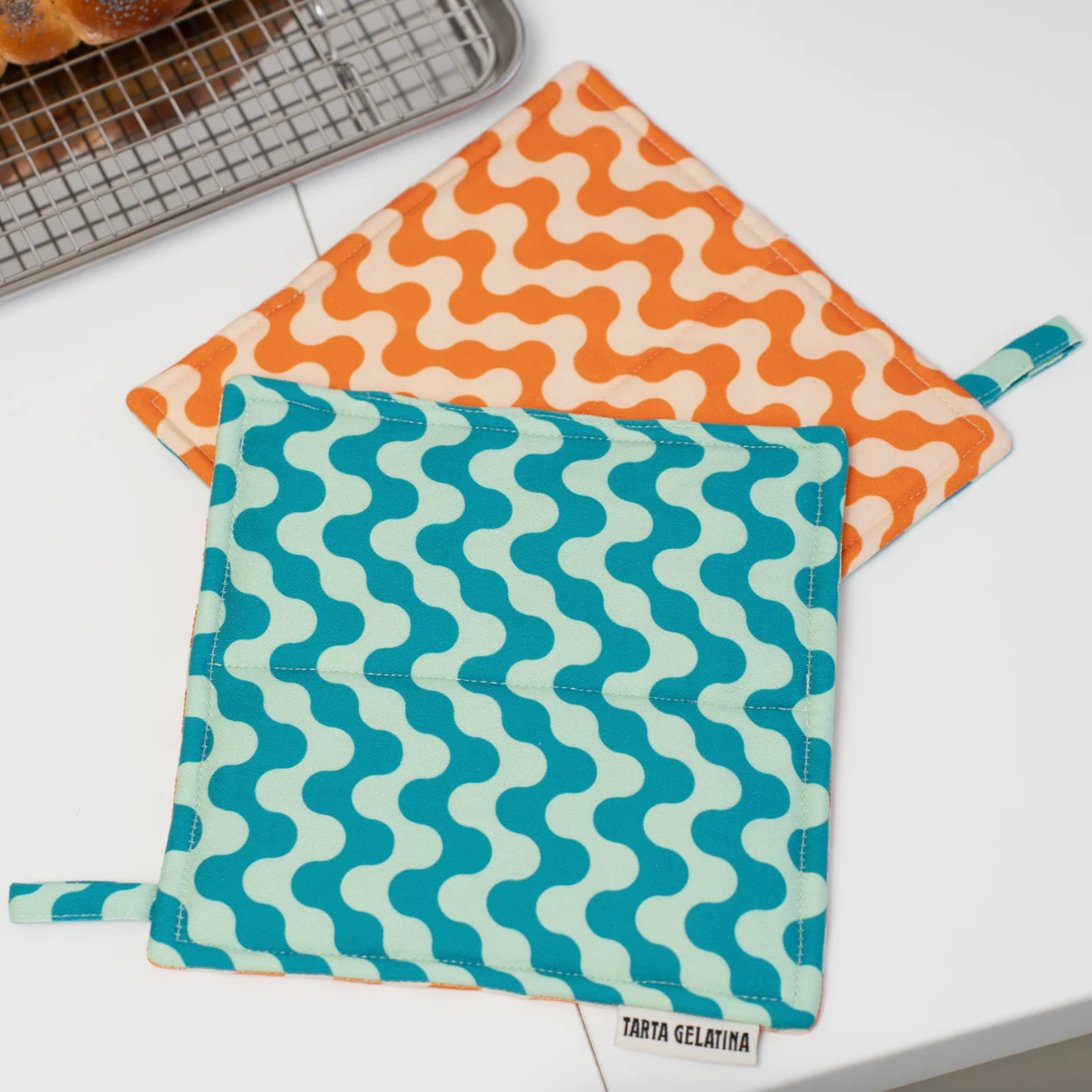 Pot Holder by Tarta Gelatina pot holder TARTA GELATINA Cookie Dough: Orange/Green