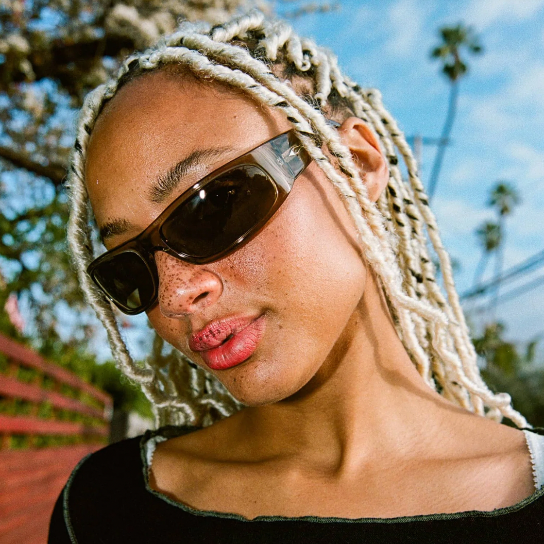 The Speed Charm in Crystal Stone Bio / Earth Sunglasses crap