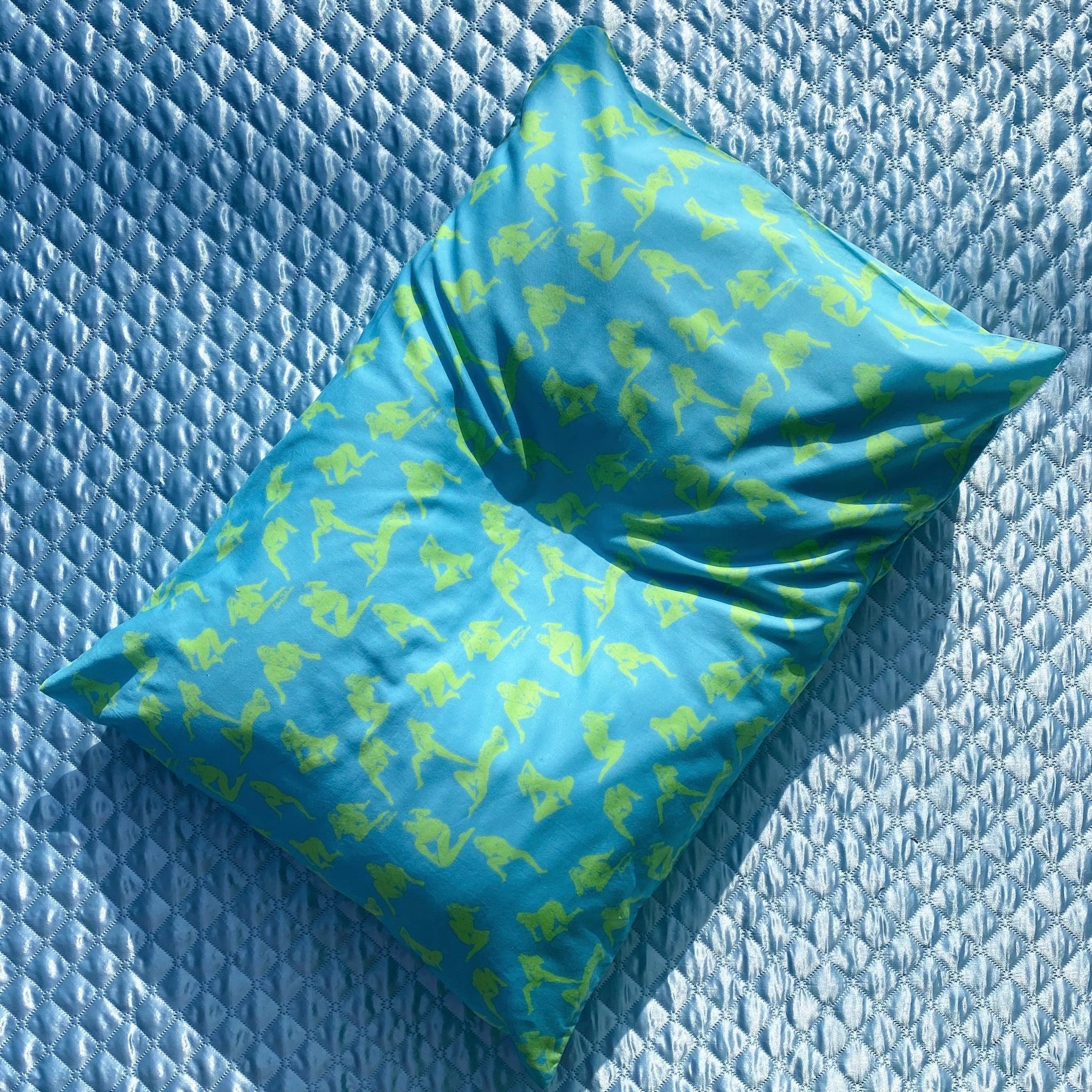 Adam Selman x Beditorial Gal Pals Pillowcases: Set of 2 Pillowcases & Shams Beditorial Blue Moon  