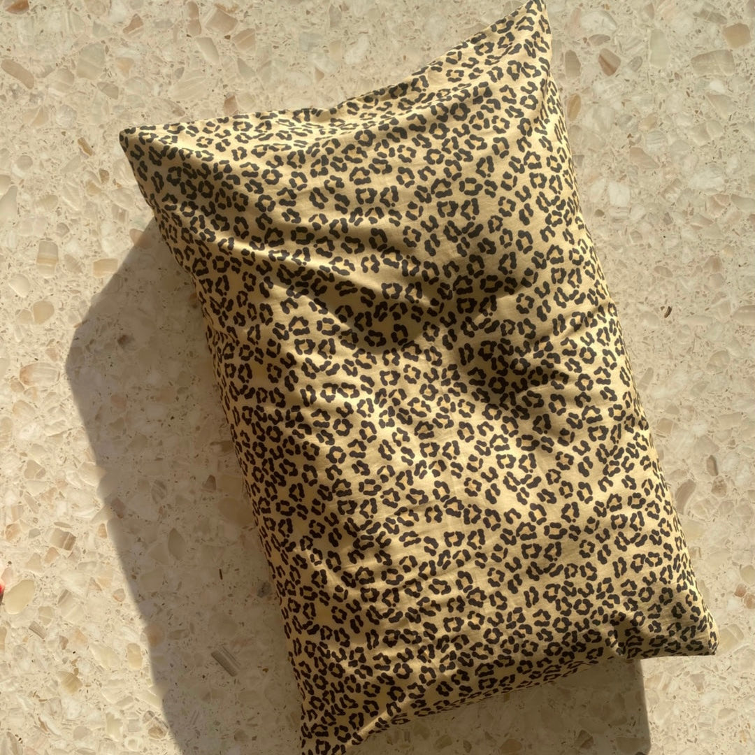 Beditorial Pillowcases: Set of 2  CANDID HOME Lion Cheetah  
